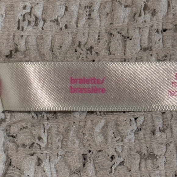 PINK Victoria’s Secret White Lace Bralette - Picture 6 of 7